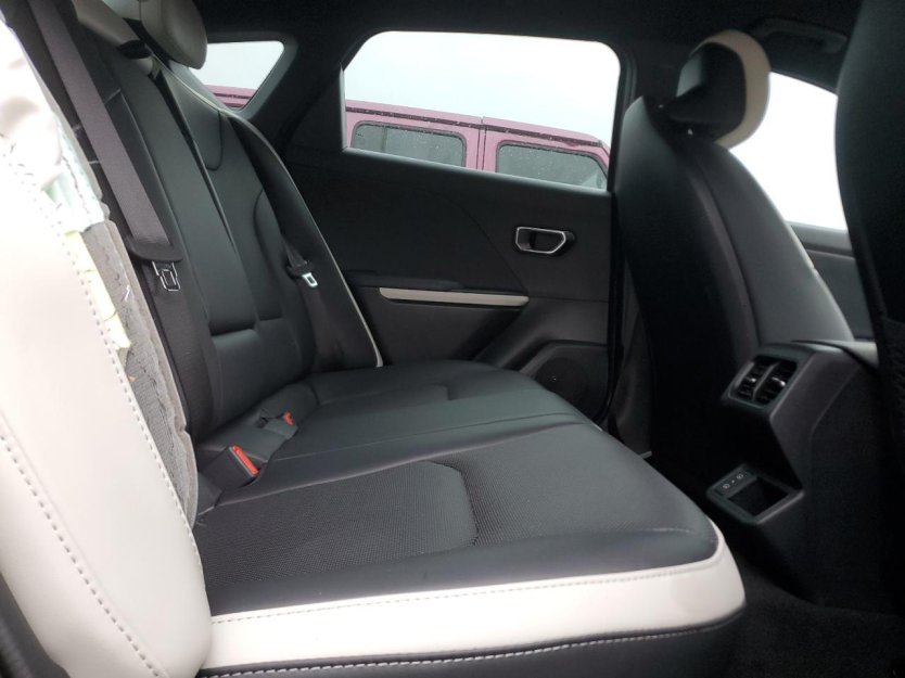 Salvage 2025 Kia K4 Gt-line Turbo