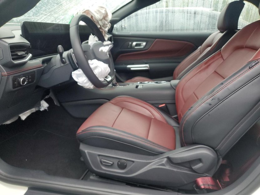 Salvage 2025 Ford Mustang Gt