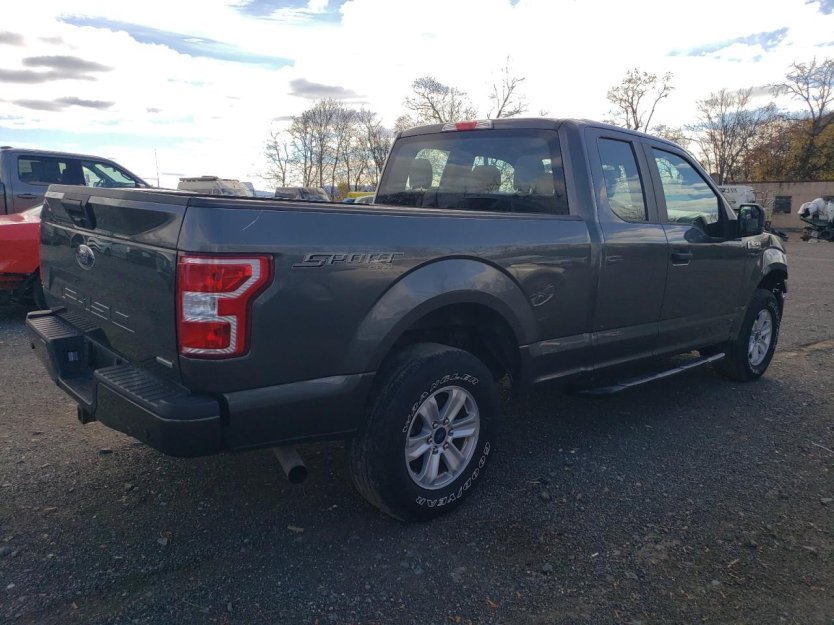 Salvage 2019 Ford F150 