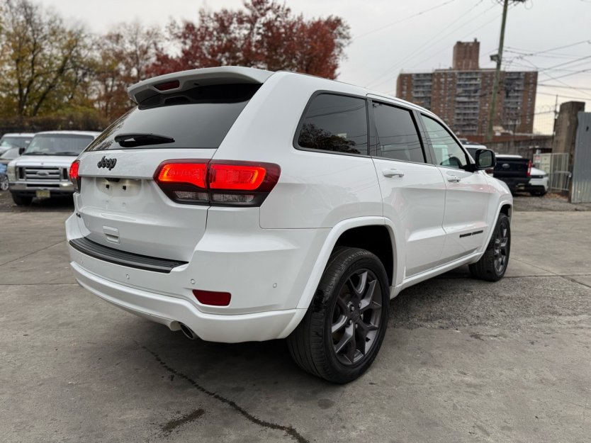 Salvage 2021 Jeep Grand Cherokee Limited