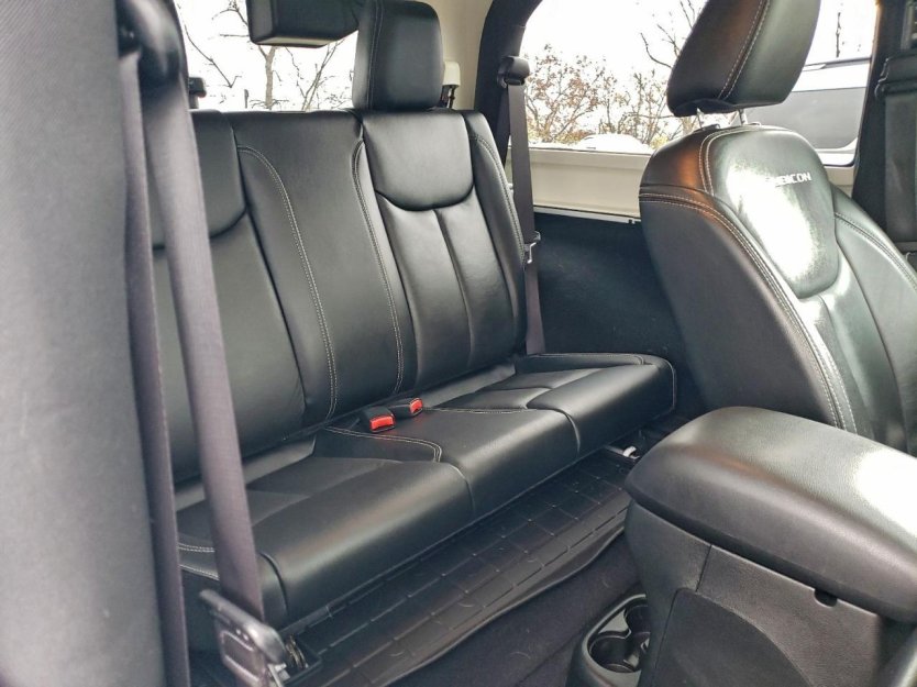 Salvage 2017 Jeep Wrangler Rubicon