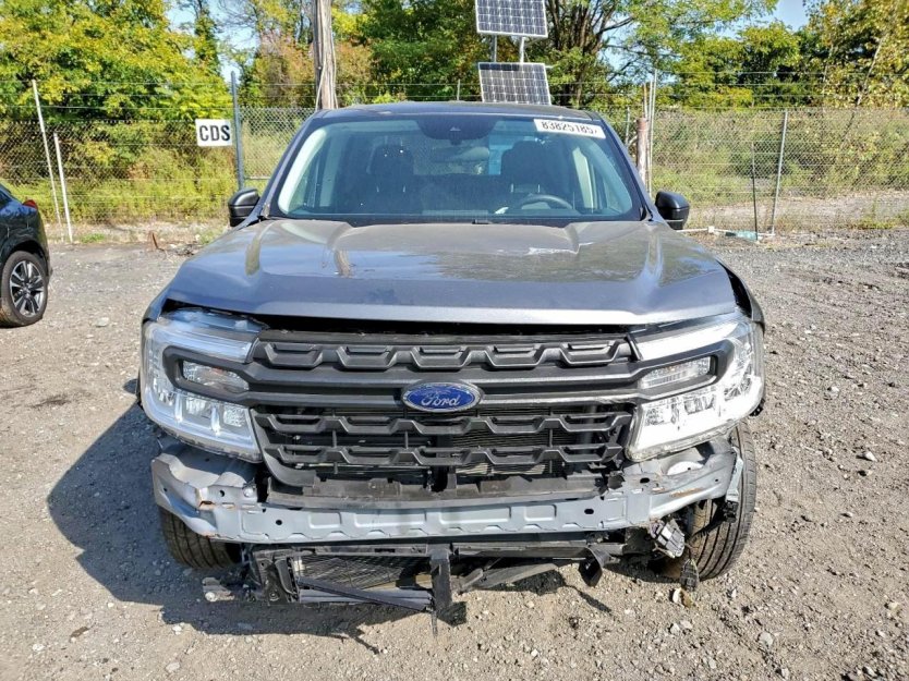 Salvage 2023 Ford Maverick Xl