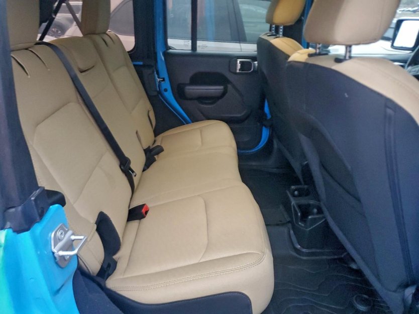 Salvage 2021 Jeep Wrangler Unlimited Sport