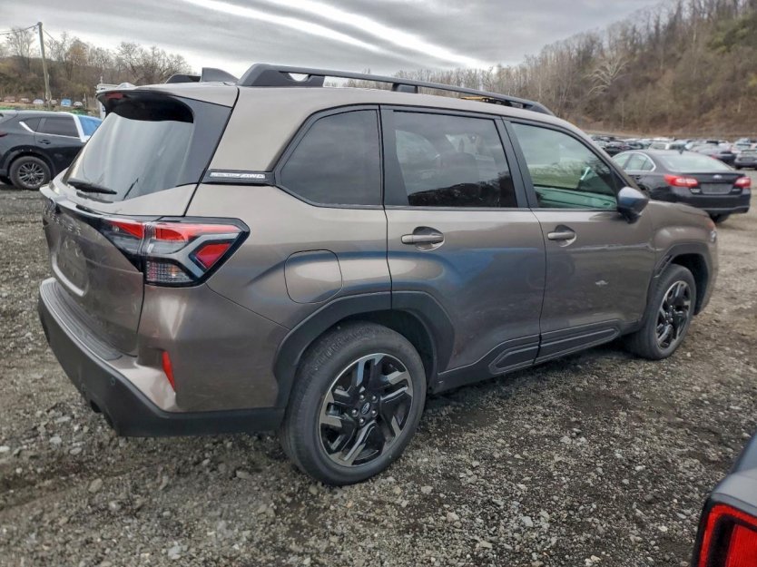 Salvage 2025 Subaru Forester Limited