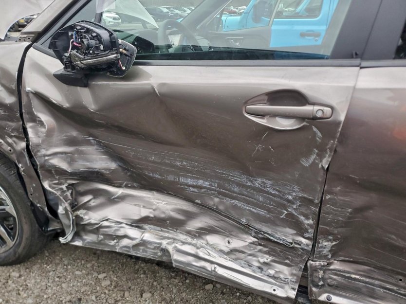 Salvage 2025 Subaru Forester Limited