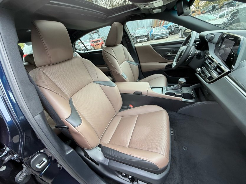 Salvage 2025 Lexus Es 300 H