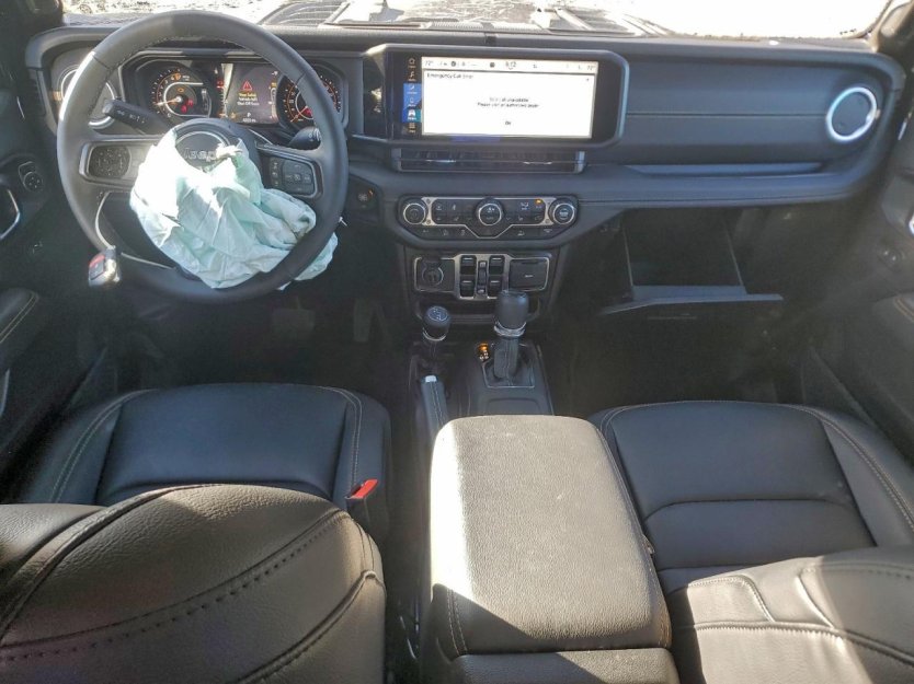 Salvage 2025 Jeep Gladiator 