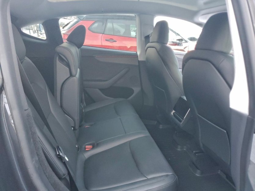 Salvage 2026 Tesla Model 