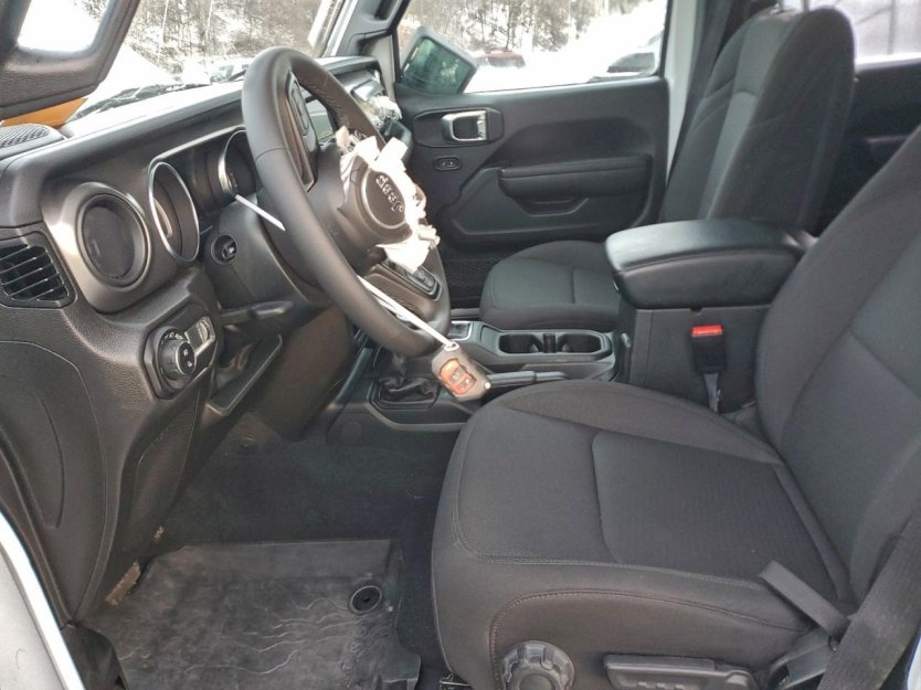 Salvage 2023 Jeep Gladiator 