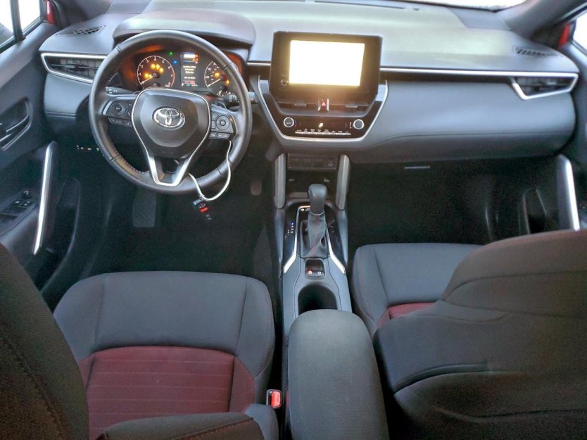Salvage 2024 Toyota Corolla Cross 