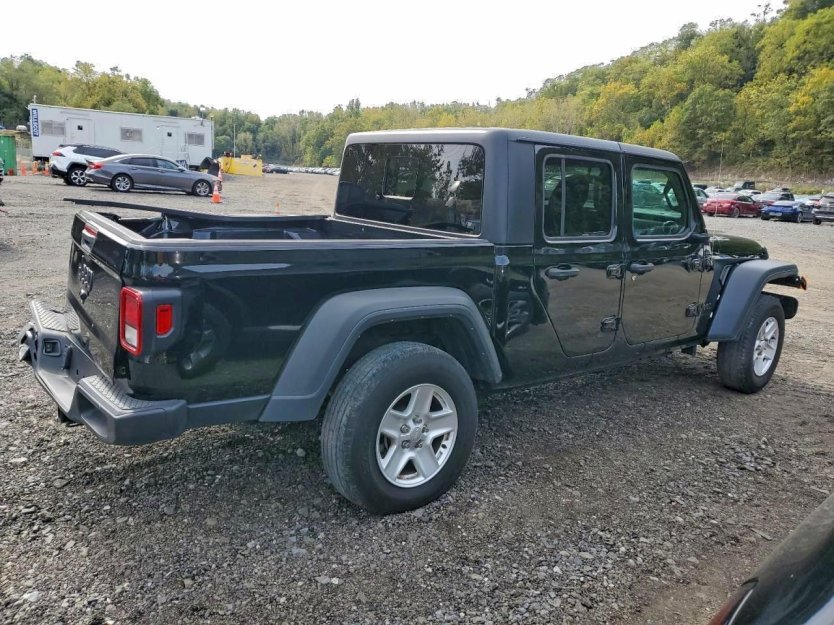Salvage 2023 Jeep Gladiator 