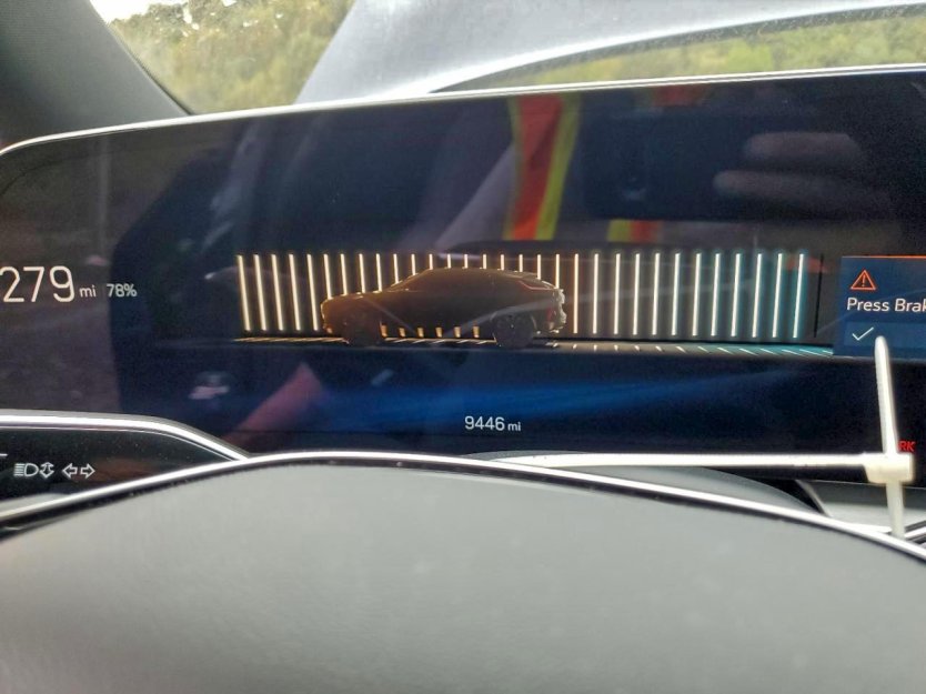 Salvage 2024 Cadillac Lyriq Luxury