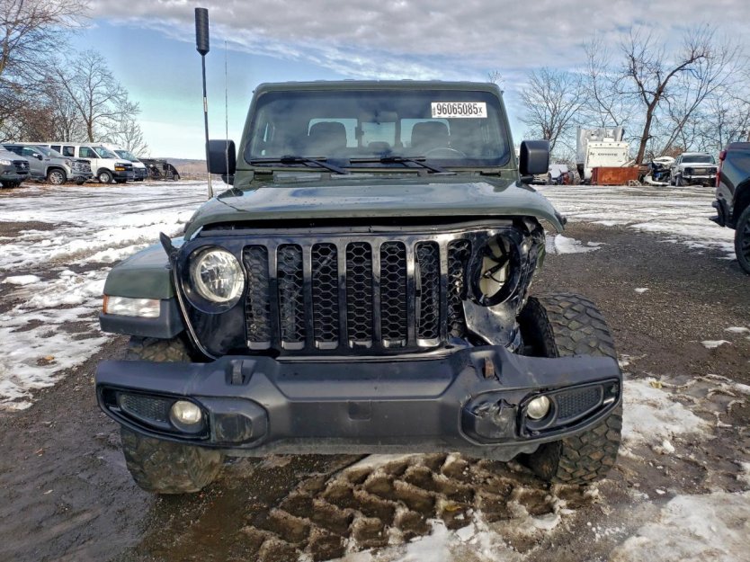 Salvage 2022 Jeep Gladiator Sport