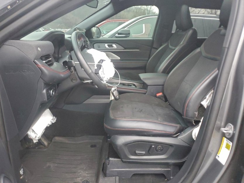 Salvage 2025 Ford Explorer St