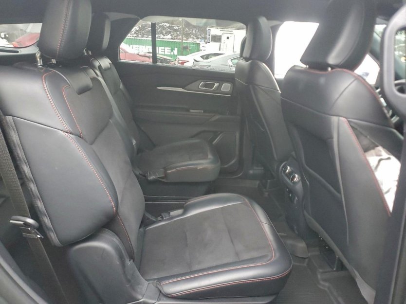 Salvage 2025 Ford Explorer St