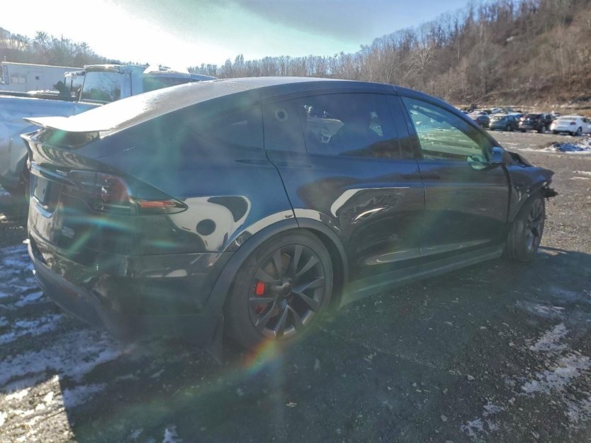 Salvage 2024 Tesla Model X Plaid