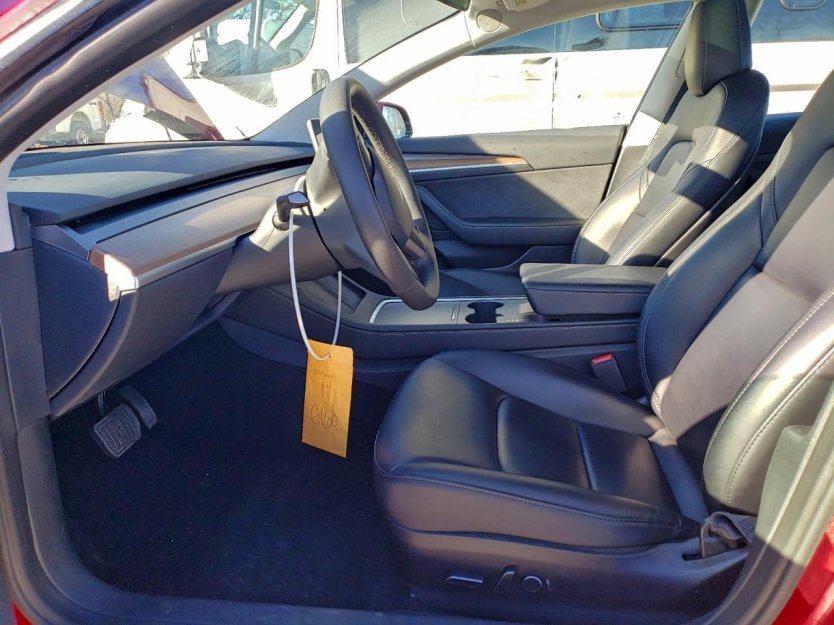 Salvage 2023 Tesla Model 3 