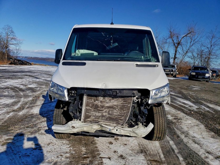 Salvage 2024 Mercedes-benz Sprinter 