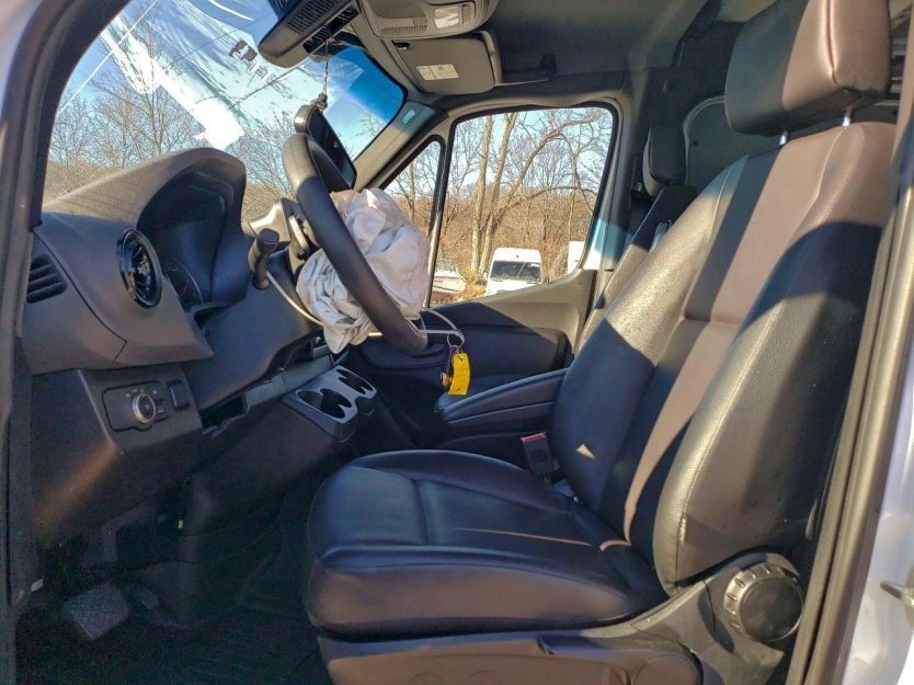 Salvage 2024 Mercedes-benz Sprinter 