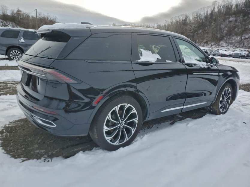 Salvage 2024 Lincoln Nautilus Reserve