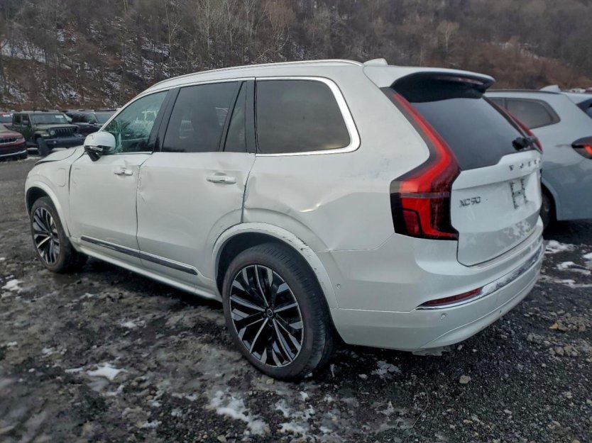 Salvage 2025 Volvo Xc90 