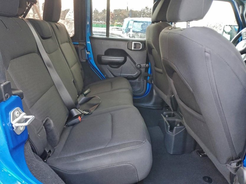 Salvage 2021 Jeep Wrangler Unlimited Sport