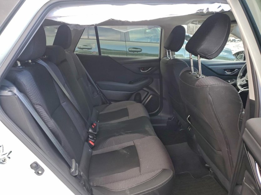 Salvage 2025 Subaru Outback 