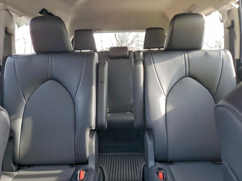 Salvage 2024 Toyota Grand Highlander Xle