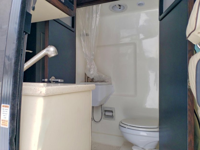 Salvage 2022 American Coach Patriot Freedom 