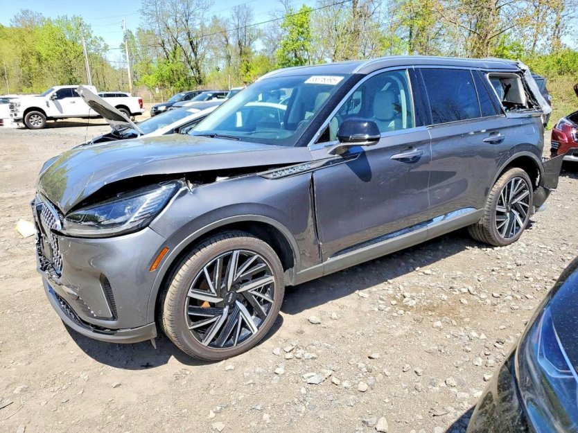 Salvage 2025 Lincoln Aviator Reserve