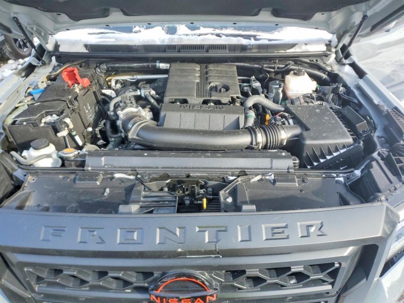 Salvage 2024 Nissan Frontier Pro-x