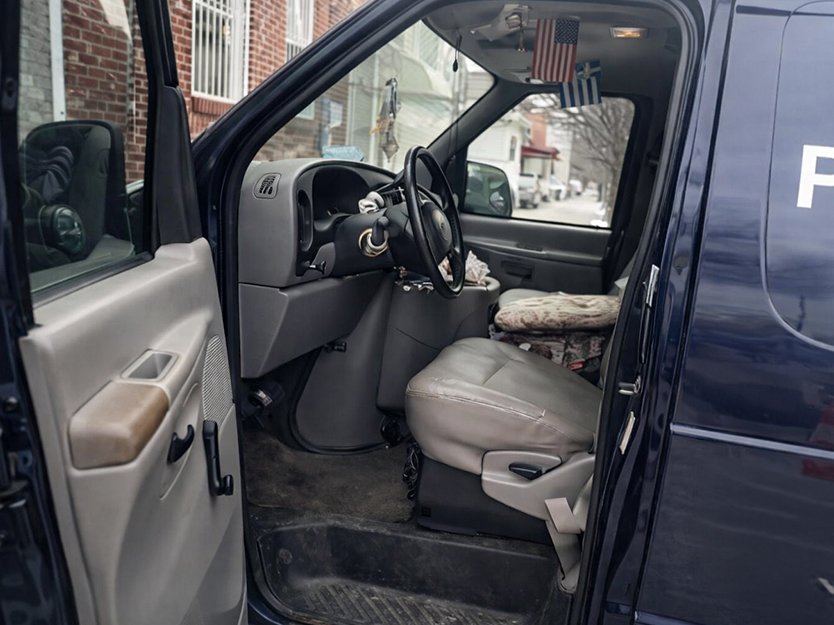 Salvage 2000 Ford Econoline 250