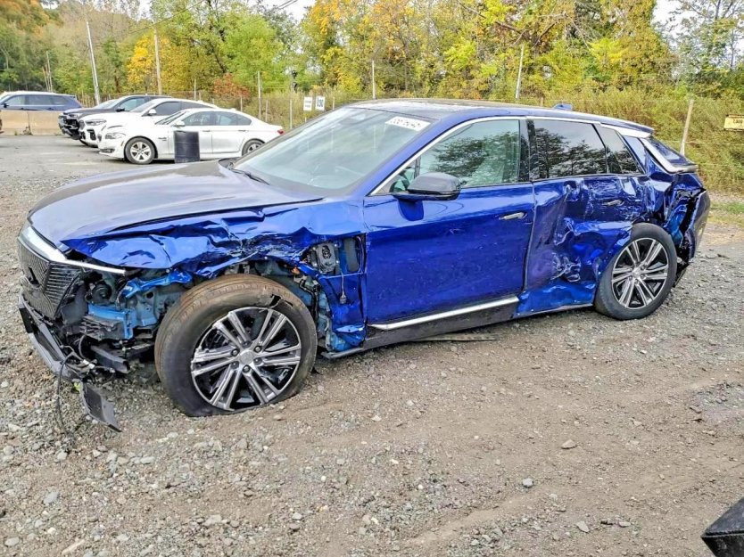 Salvage 2024 Cadillac Lyriq Luxury