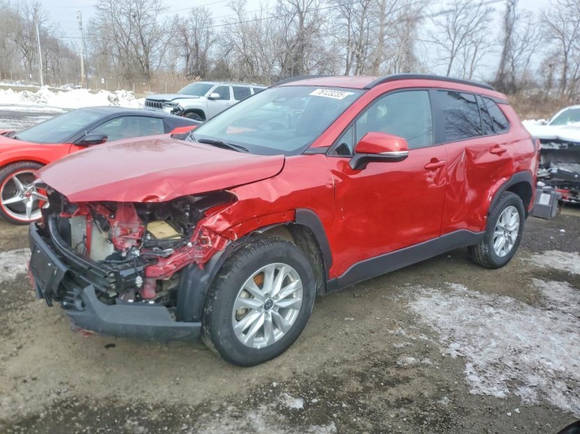 Salvage 2024 Toyota Corolla Cross Le