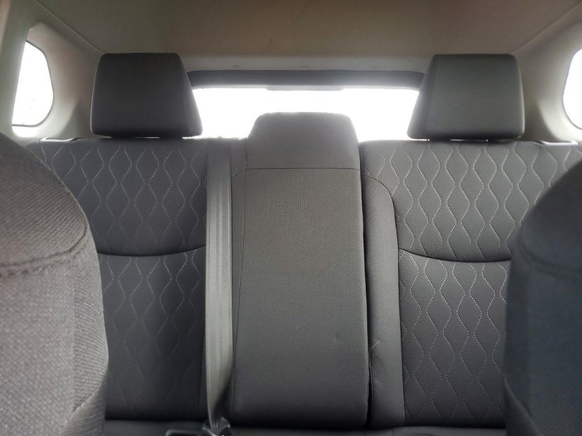 Salvage 2024 Toyota Corolla Cross Le