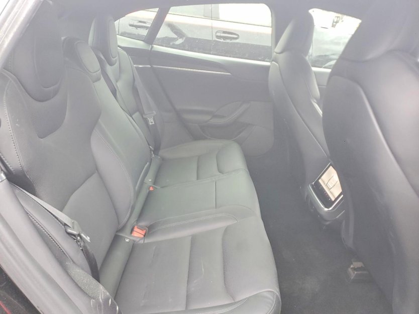 Salvage 2022 Tesla Model S 