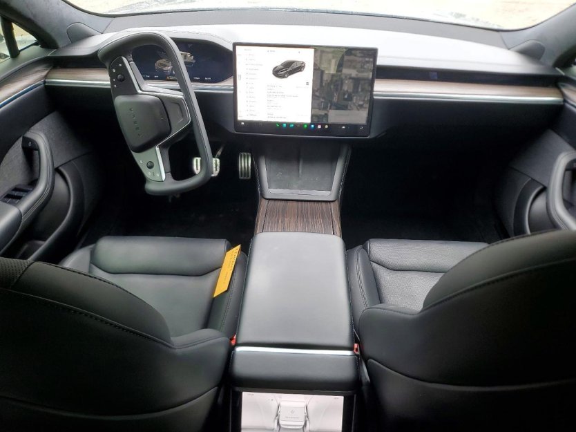 Salvage 2022 Tesla Model S 