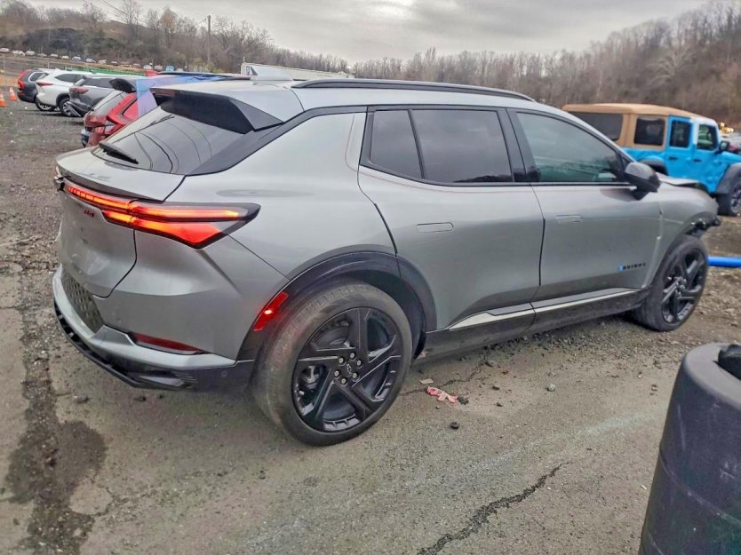 Salvage 2024 Chevrolet Equinox Rs