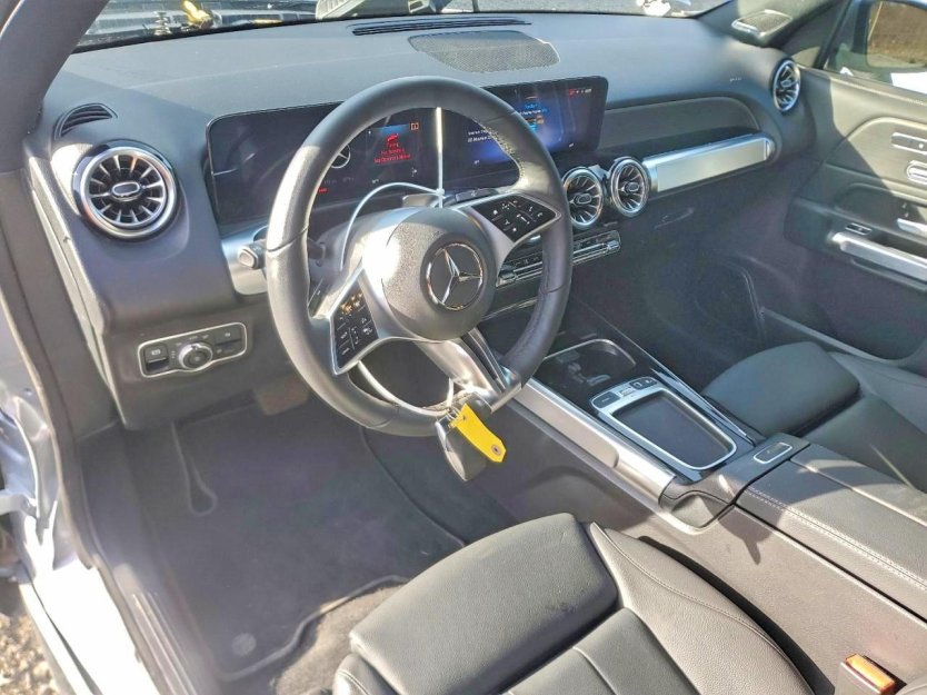 Salvage 2025 Mercedes-benz Eqb 250+