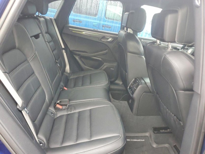 Salvage 2025 Porsche Macan Gts