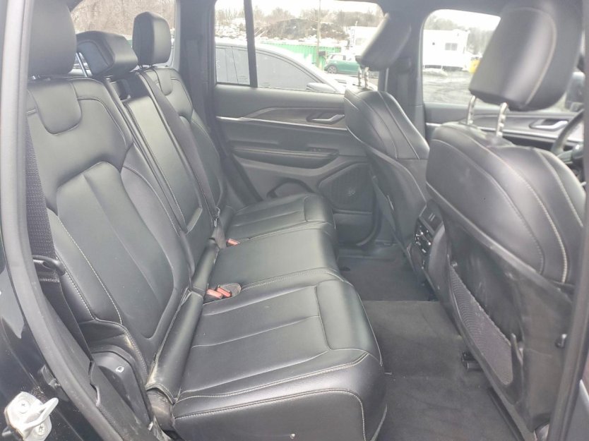 Salvage 2025 Jeep Grand Cherokee Limited