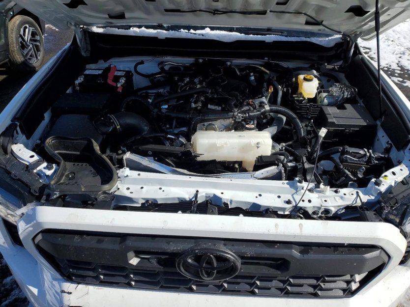 Salvage 2025 Toyota Tacoma 