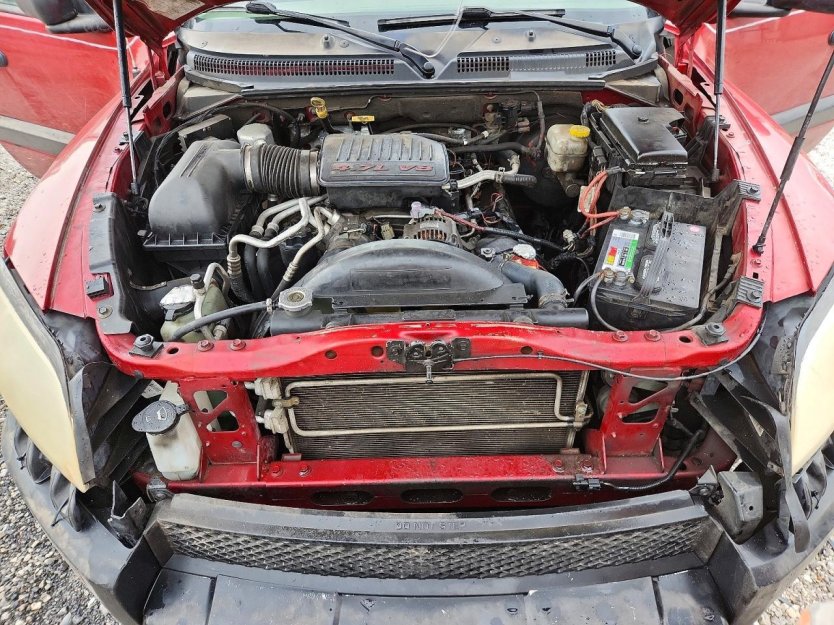 Salvage 2006 Mitsubishi Raider Durocross