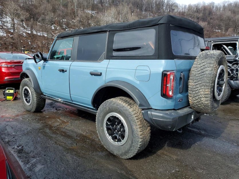 Salvage 2022 Ford Bronco Badlands