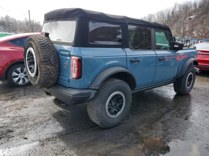Salvage 2022 Ford Bronco Badlands