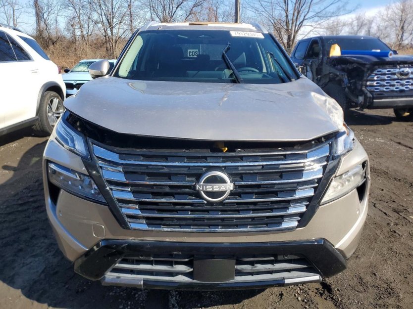 Salvage 2026 Nissan Rogue Platinum