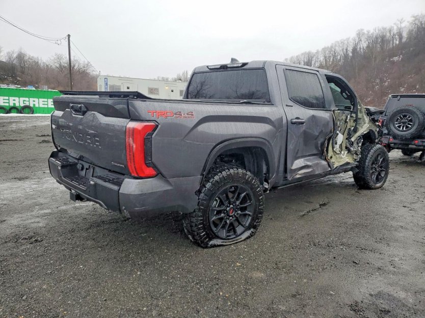 Salvage 2025 Toyota Tundra Limited Hv