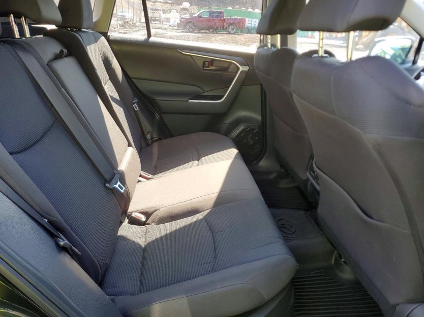 Salvage 2024 Toyota Rav4 Hybrid Le