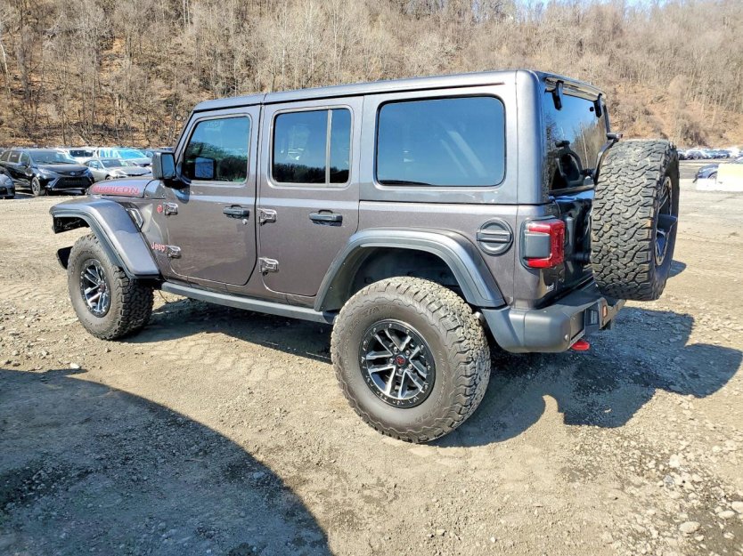 Salvage 2025 Jeep Wrangler Rubicon