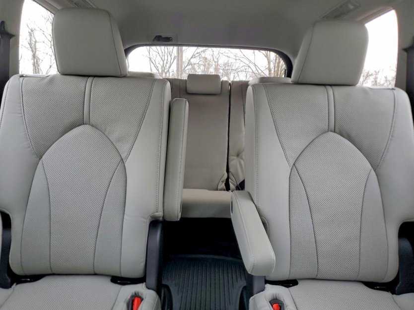 Salvage 2026 Toyota Grand Highlander Limited